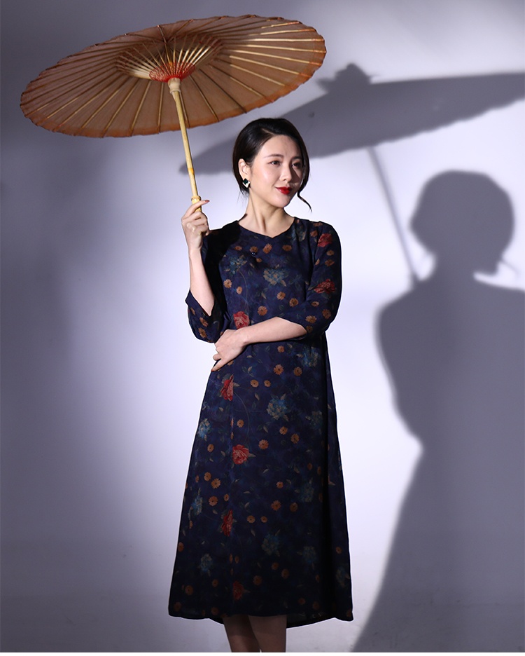 【轻薄透气 舒适华丽】春栀夏美轮美奂花罗香云纱连衣裙